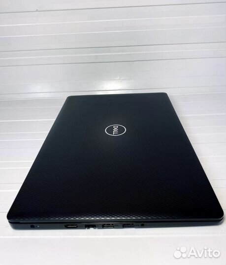 Тонкий мощный Core i3-7пок/video 2gb RAM 8gb 1tb