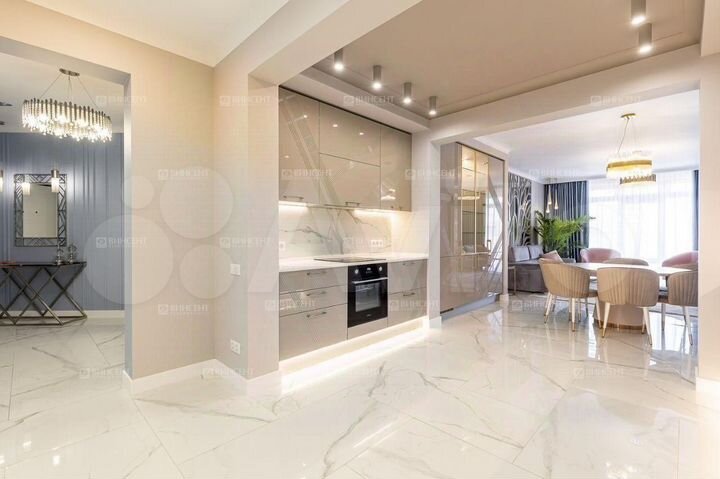 2-к. квартира, 65 м², 13/19 эт.