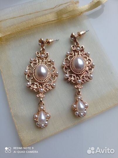 Комплект брошь+ серьги барокко. Новые