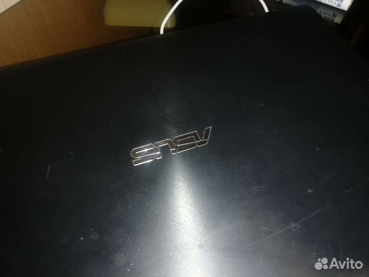 Ноутбук asus
