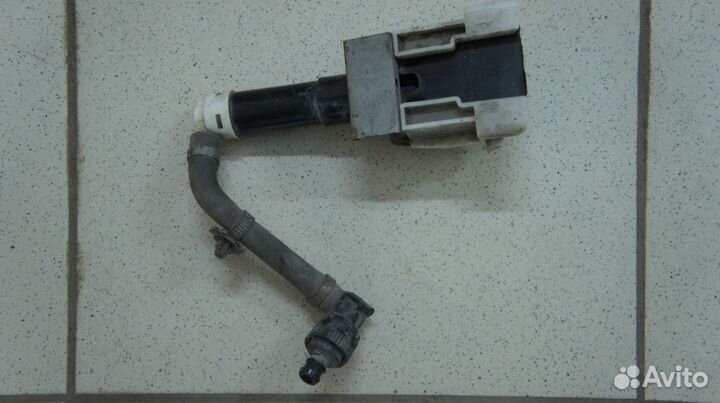 Форсунка омывателя фары на Инфинити ех