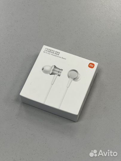 Наушники Xiaomi Mi in-Ear Headphones Basic