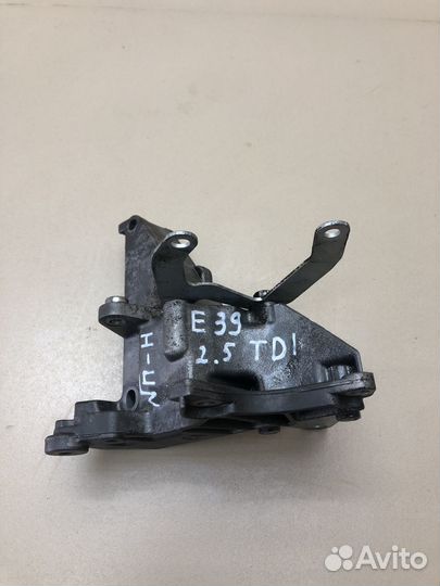 Кронштейн гура BMW 5 E39 2.5TDI (M51)