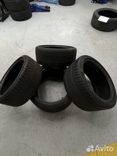 Continental ContiWinterContact TS 830 P 245/35 R19 и 265/35 R19