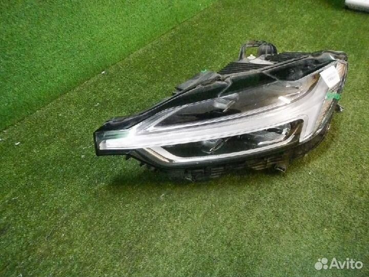 Фара левая Volvo XC60