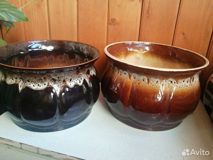 Кашпо для цветов настенное