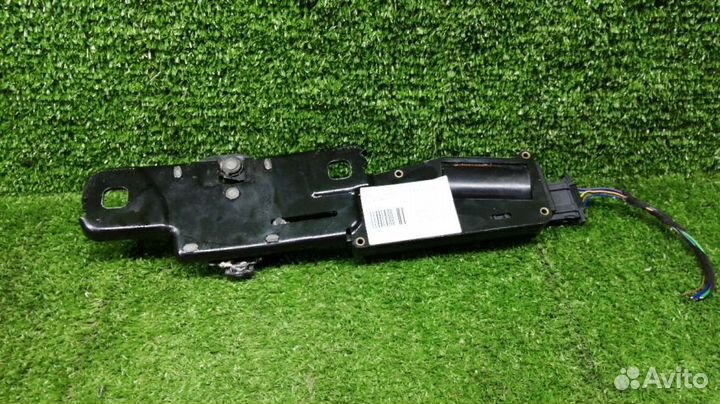 Замок багажника Audi A8 Задний