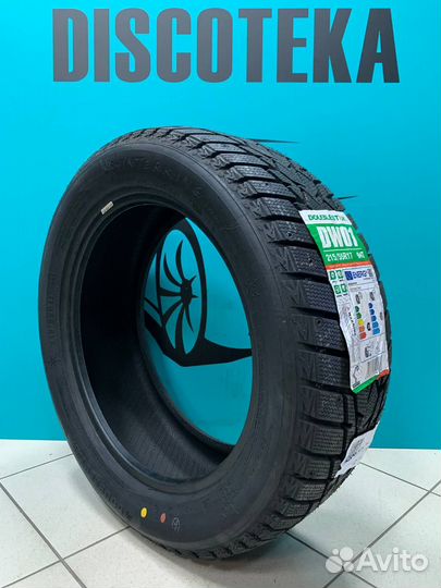 DoubleStar DW01 215/55 R17 94T
