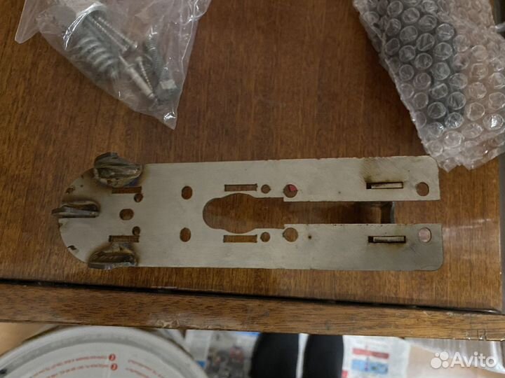 Пластина крепления датчика эхолота garmin