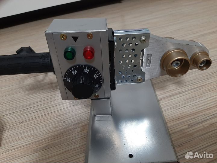 Новый аппарат для сварки труб 1500Вт