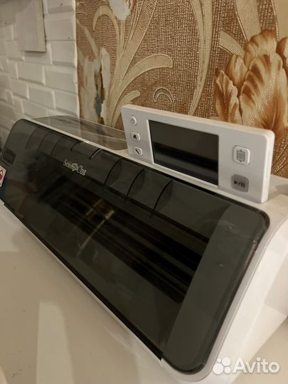 Режущий плоттер brother