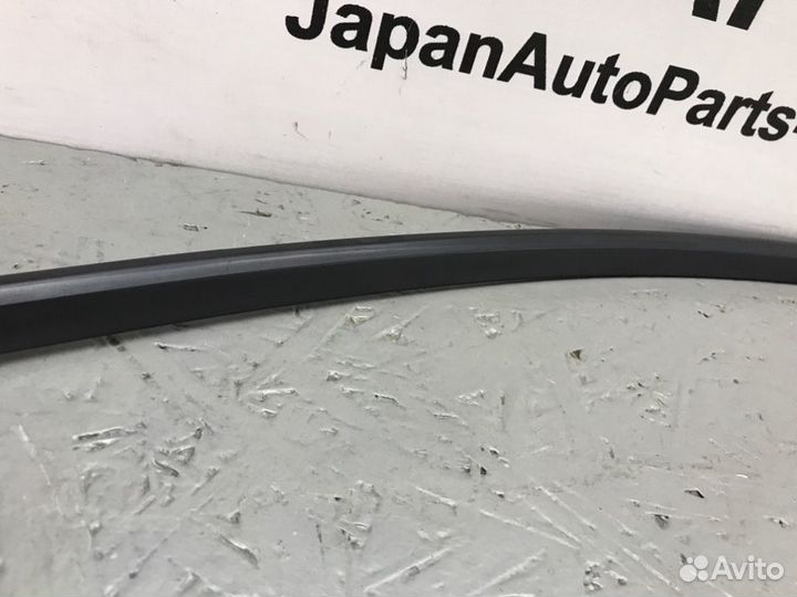 Молдинг крыши левый Audi Q3/RS Q3