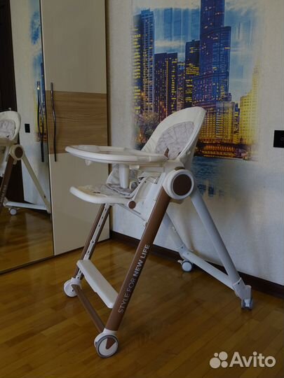 Стульчик для кормления Happy Baby Berny V2