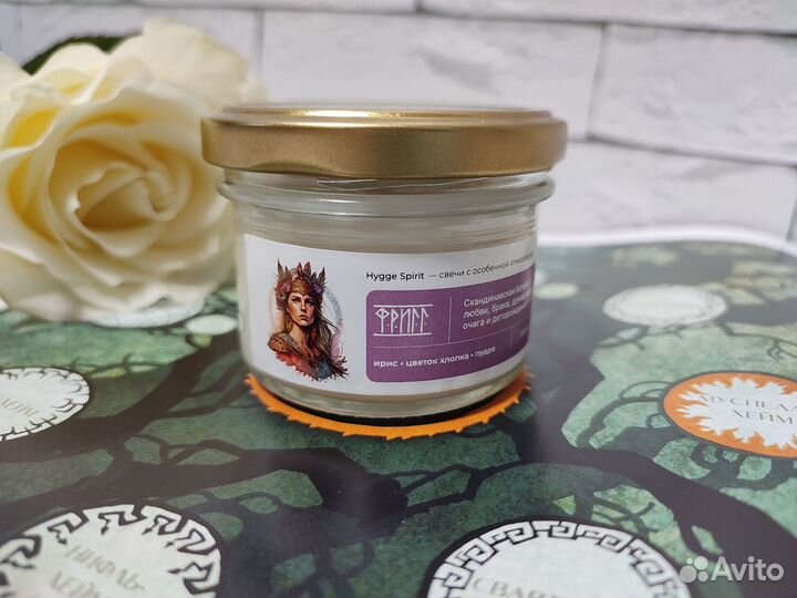 Свеча из натурального воска 