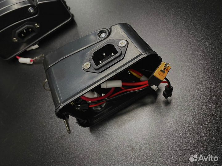 Крышка аккумулятора в сборе велосипед