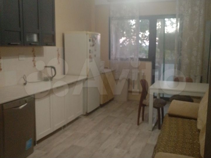 3-к. квартира, 72,3 м², 1/3 эт.