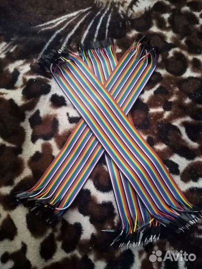 Шлейф проводов для компьютера