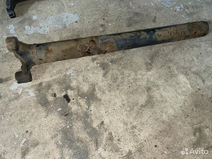 Кронштейн крепления подкрылка заднего левого