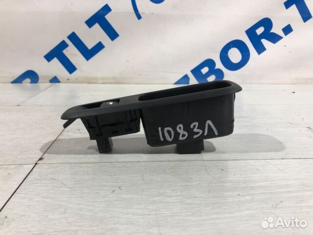 Кнопка стеклоподъемника задняя peugeot 3008 1.6 ат