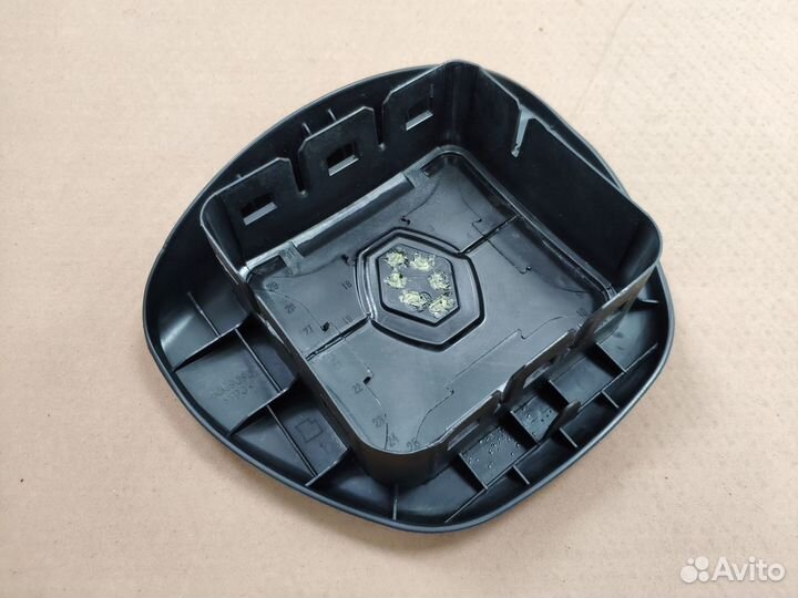 Заглушка руля Renault Logan 2