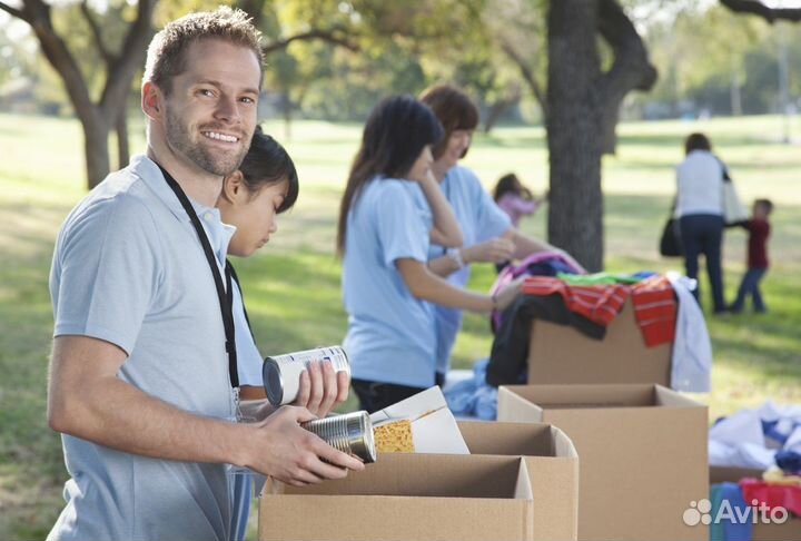 Вещи и обувь мужские / женские, примем в дар