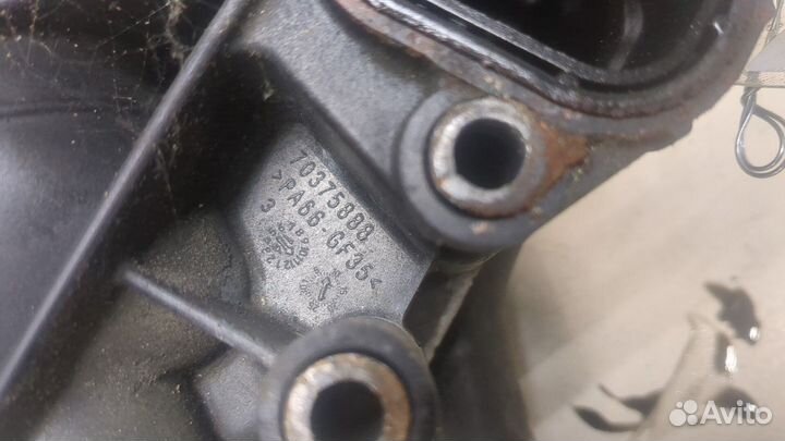 Корпус масляного фильтра Mercedes Vito W447 2014