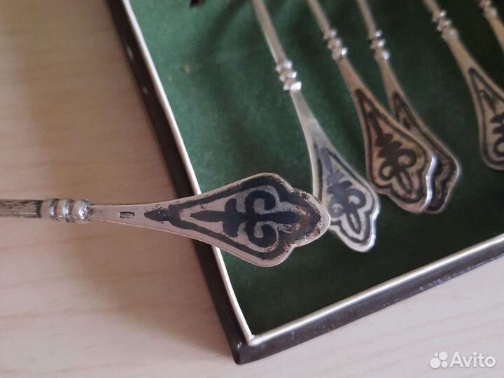 Серебряные ложки