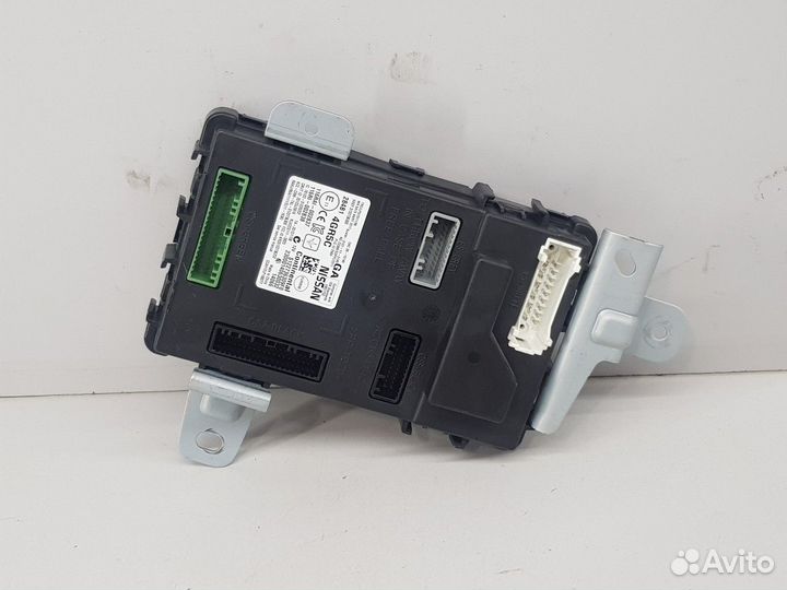 Блок комфорта (Infiniti Q50)