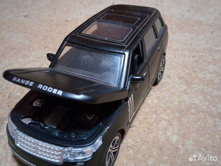 Машинка со звуковыми эффектами