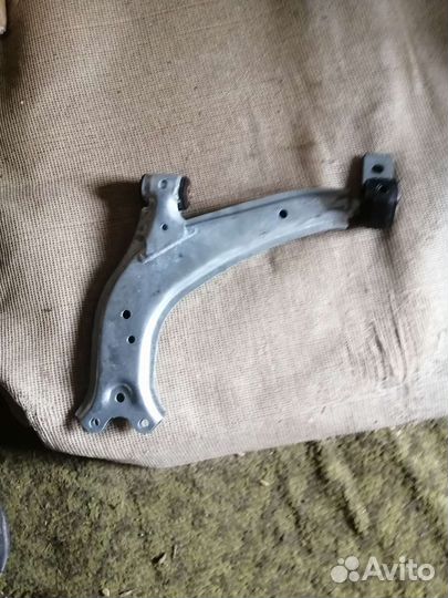 Рычаг пер. Правый peugeot/sitroen