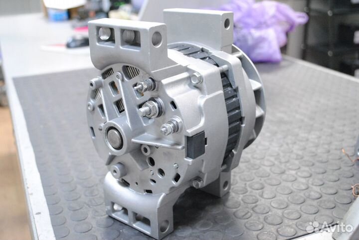 Генератор Freightliner Century, Volvo VNL 12V 145А