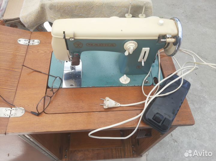 Швейная машина чайка