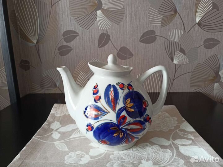 Большой заварочный чайник