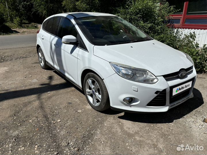 Ford Focus 1.6 AMT, 2013, битый, 206 000 км