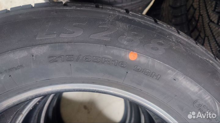Landsail LS288 215/65 R16 98H