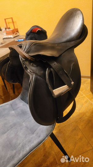 Седло универсальное 17.5