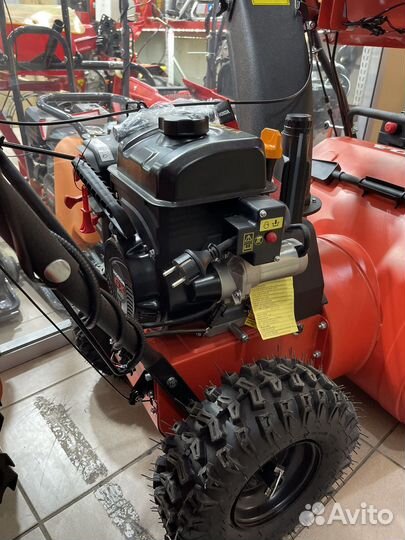 Снегоуборочная машина Honda HSS 613 LE (13Л.С)