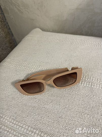 Солнцезащитные очки италия