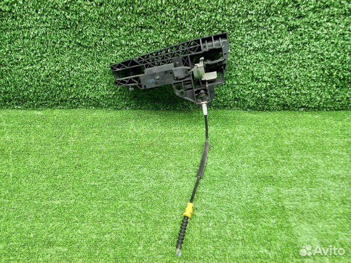 Кронштейн ручки двери правый VAG Audi A4 B8 allroad S4 B8