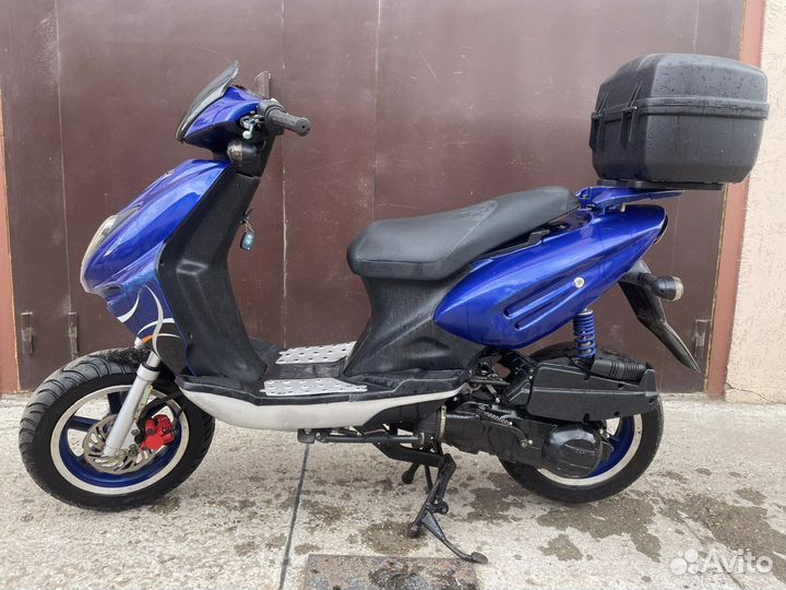 Скутер Stels Tactic