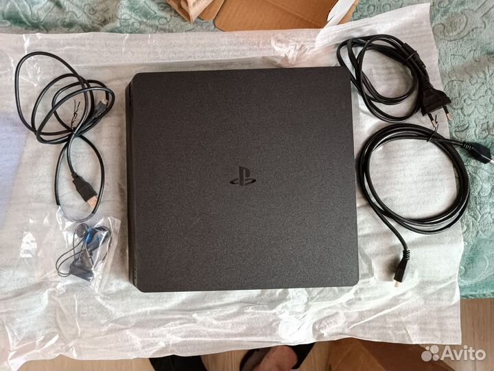 Sony Playstation 4 slim 1 tb