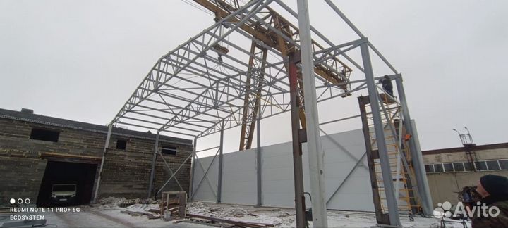 Монтаж металлоконструкций и сендвич панелей