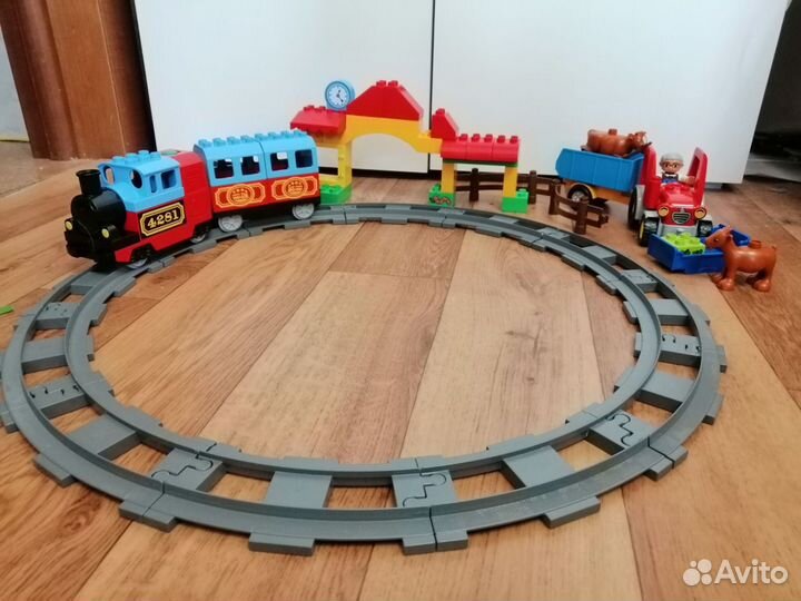 9 наборов Lego Duplo (Жел дор, пож станция и др.)