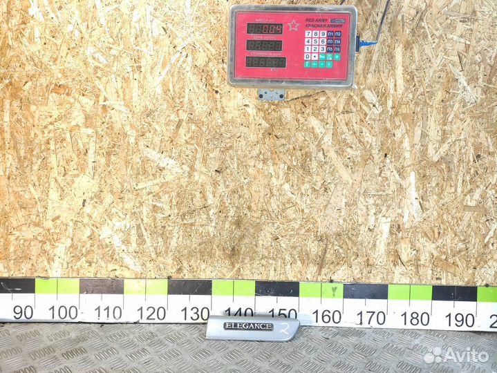 Молдинг крыла переднего правый Clk 208