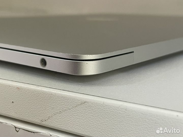 Macbook pro 13 2017 256gb