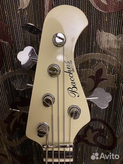 Бас гитара bacchus WJB5