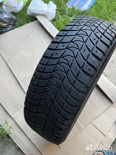 Michelin Latitude X-Ice North 3 215/60 R17 100T