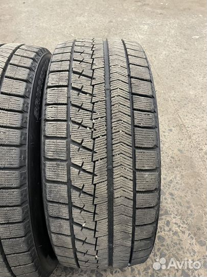 Bridgestone Blizzak VRX 225/45 R17