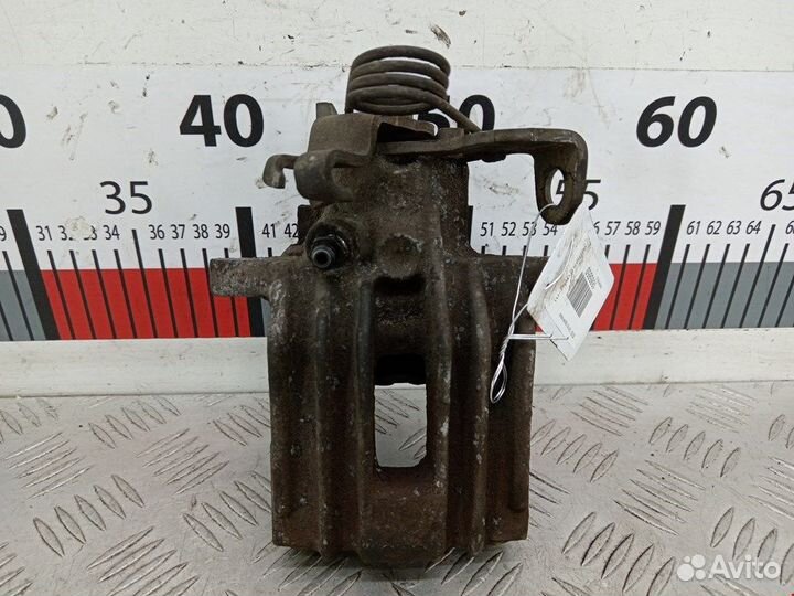 Суппорт задний левый для Audi A4 B6 8E0615423G