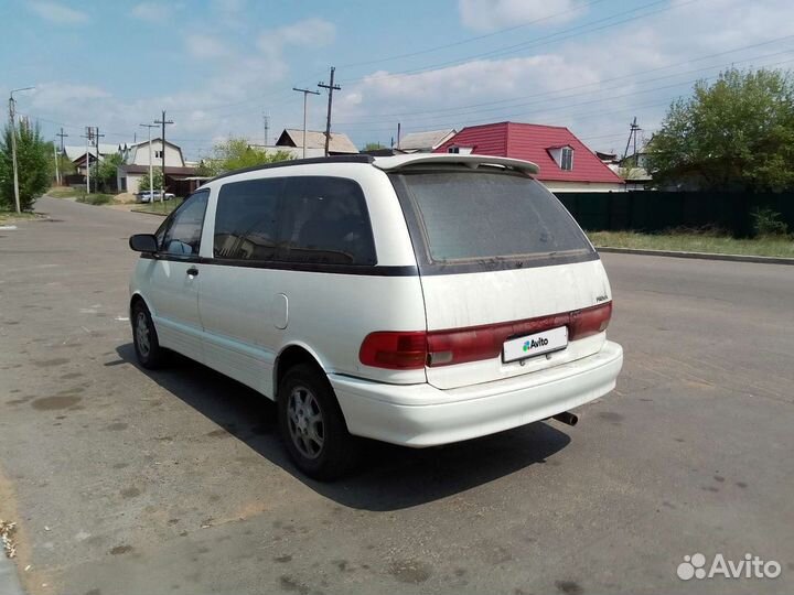 Toyota Previa, 1992